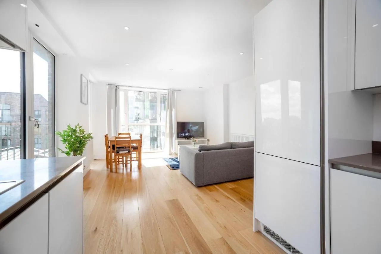 La Creme 1 Bed Apartment - Canning Town London United Kingdom